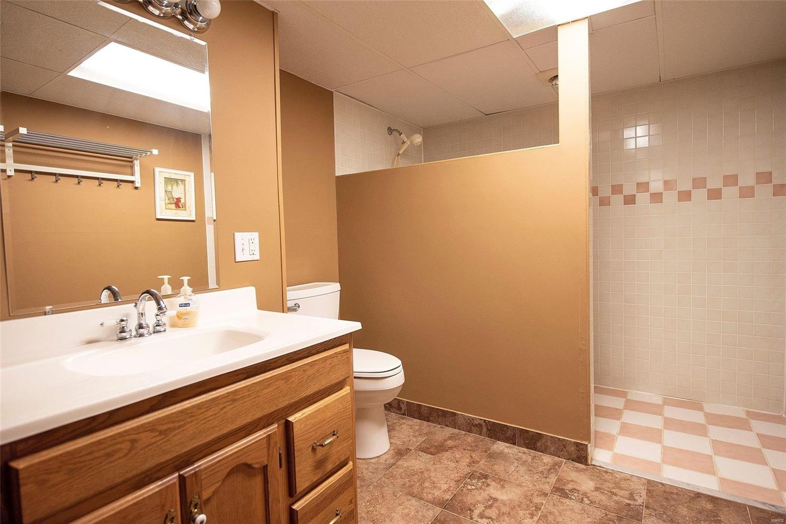 2932 Crossgate Road St. Louis, MO 63129 - Photo 22 of 28 Gallery Image 22