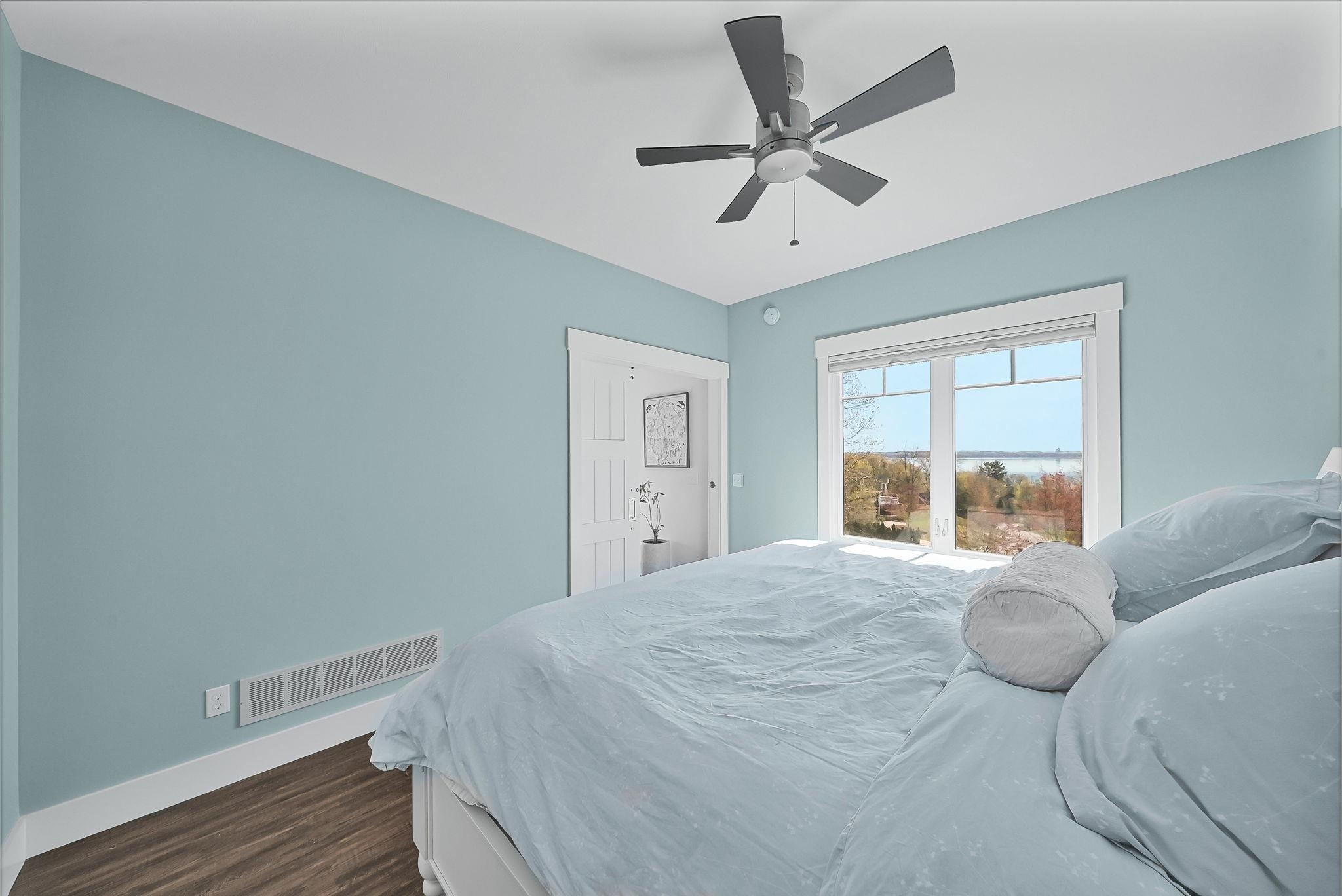 547 Hidden Ridge Drive Traverse City, MI 49686 - Photo 36 of 86 1945387-785e8fcd-9257-4674-ad93-da221c15ab1b.JPG