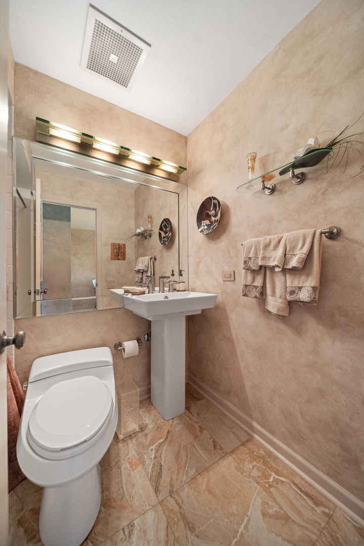 3810 Mission Hills Road, Unit 401 Northbrook, IL 60062 - Photo 17 of 29