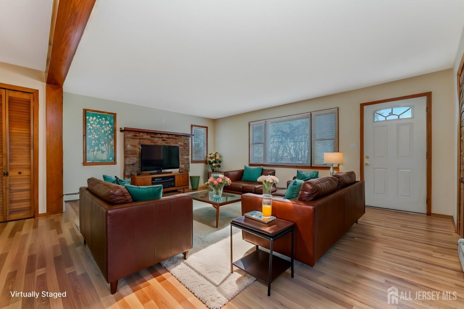 27 Kearney Road Sayreville, NJ 08879 - Photo 1 of 22 Gallery Image 1