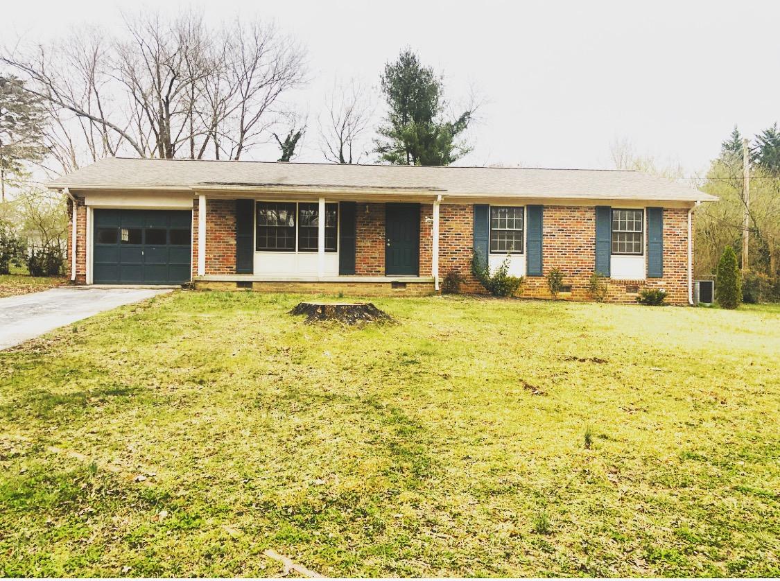 724 Piper Road Knoxville, TN 37919 - Photo 2 of 17 IMG_3351
