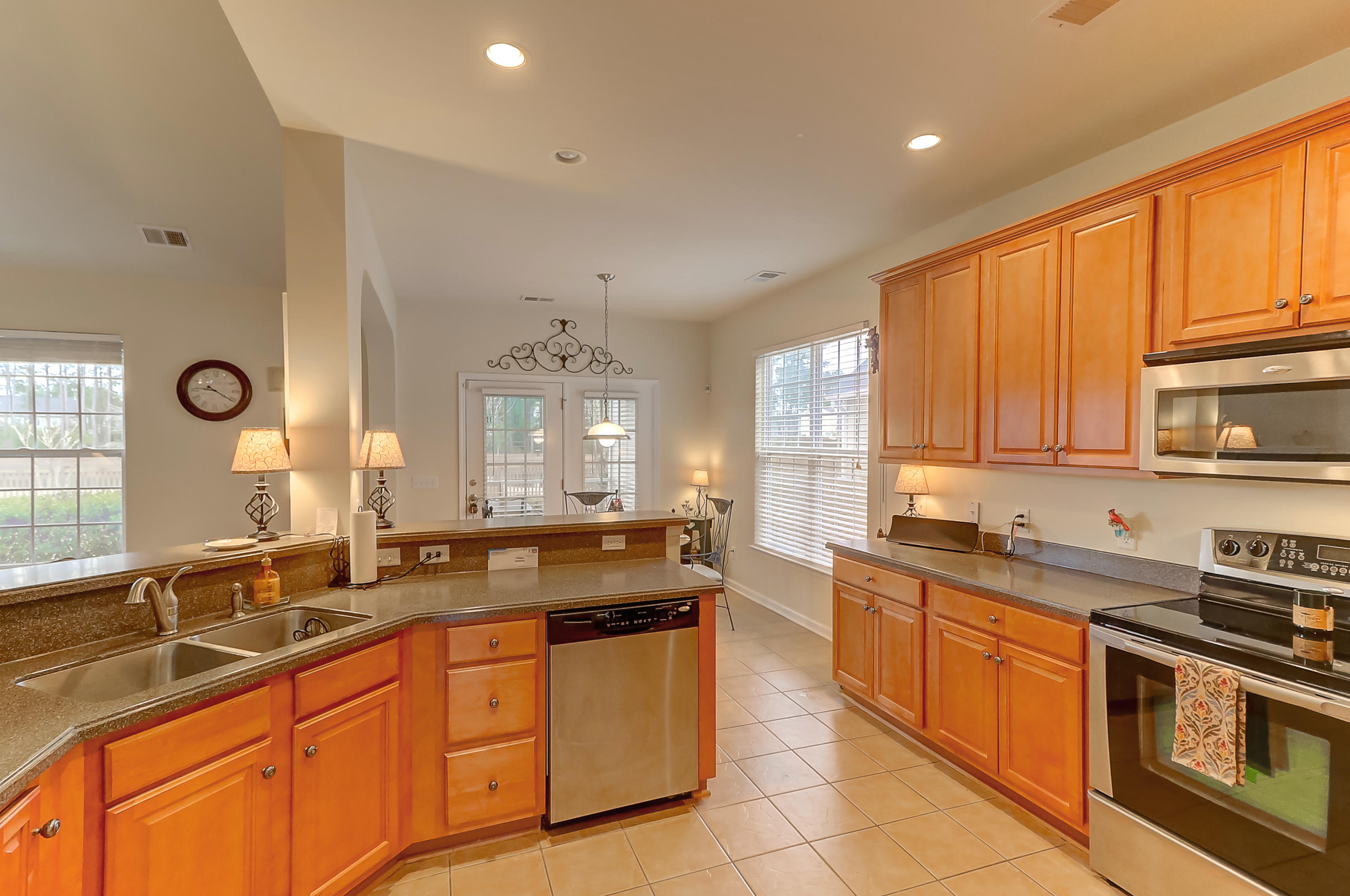 404 Decatur Drive Summerville, SC 29486 - Photo 14 of 55 404 Decatur (19)