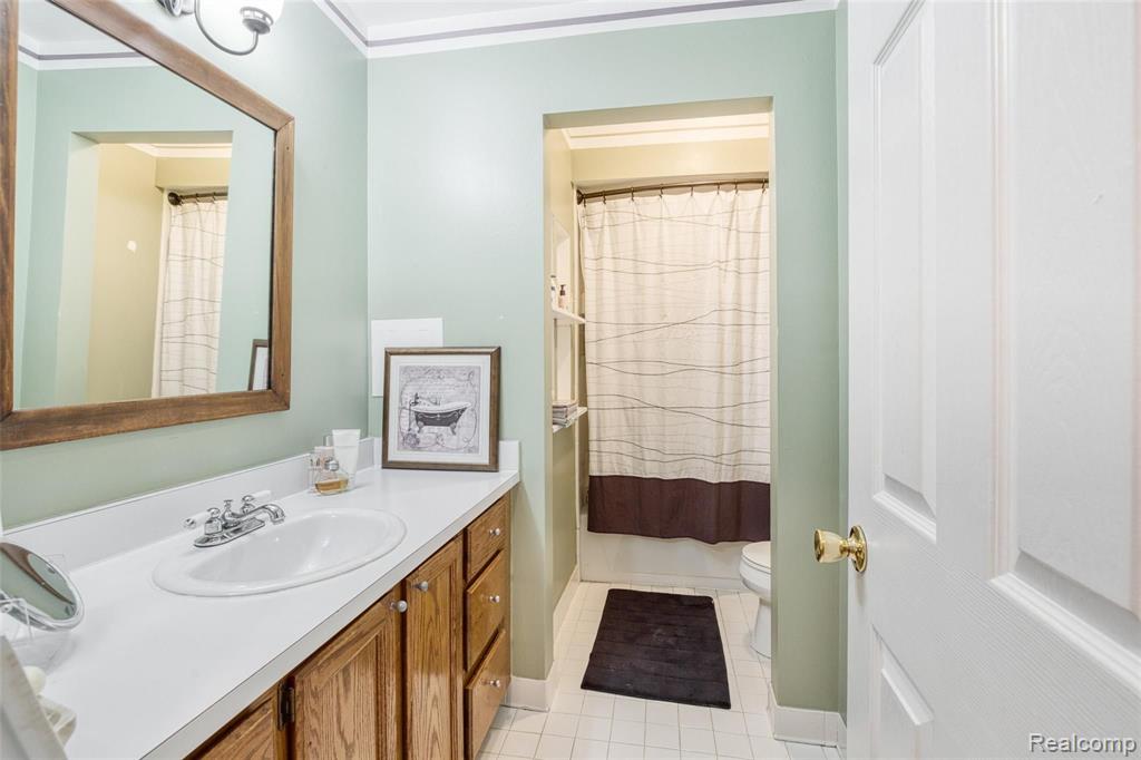 510 Tennyson, Unit 56 Rochester Hills, MI 48307 - Photo 18 of 30