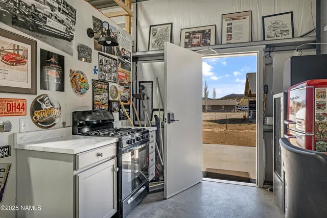 $1,200,000 | 9534 North Aldrich Road, Flagstaff, AZ 86004