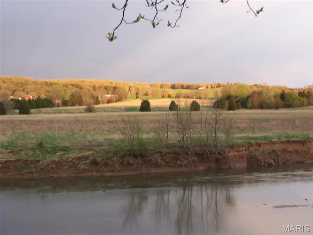 $260,000 | 7564 Riffle Island Drive, Cedar Hill, MO 63016