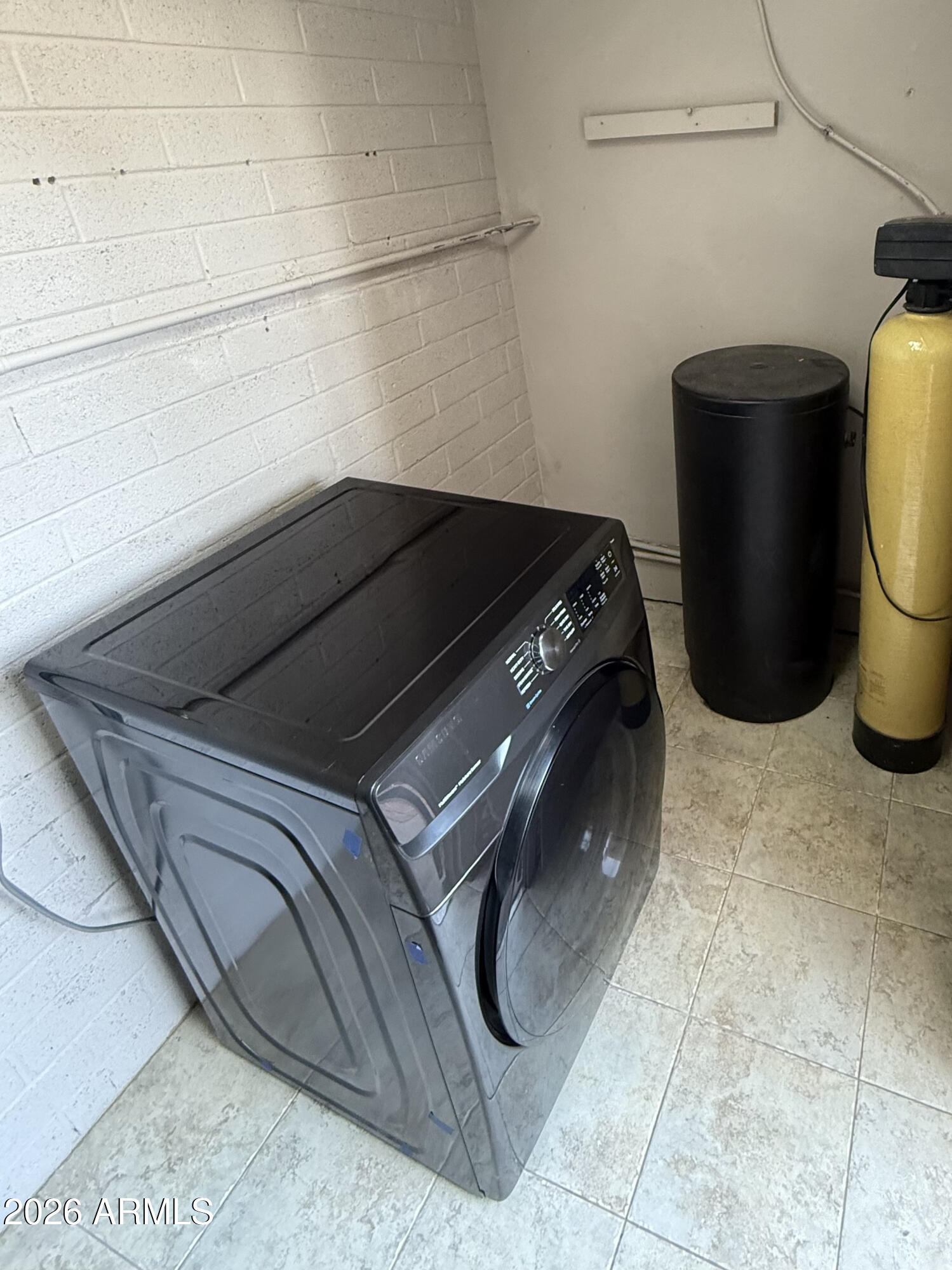 600 South Dobson Road, Unit 111 Mesa, AZ 85202 - Photo 22 of 24 a utility room with dryer and washer