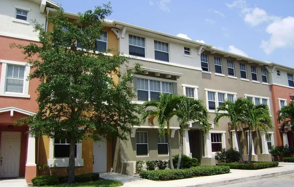 $2,550 | 810 Marina Del Ray Lane, Unit 2, West Palm Beach, FL 33401