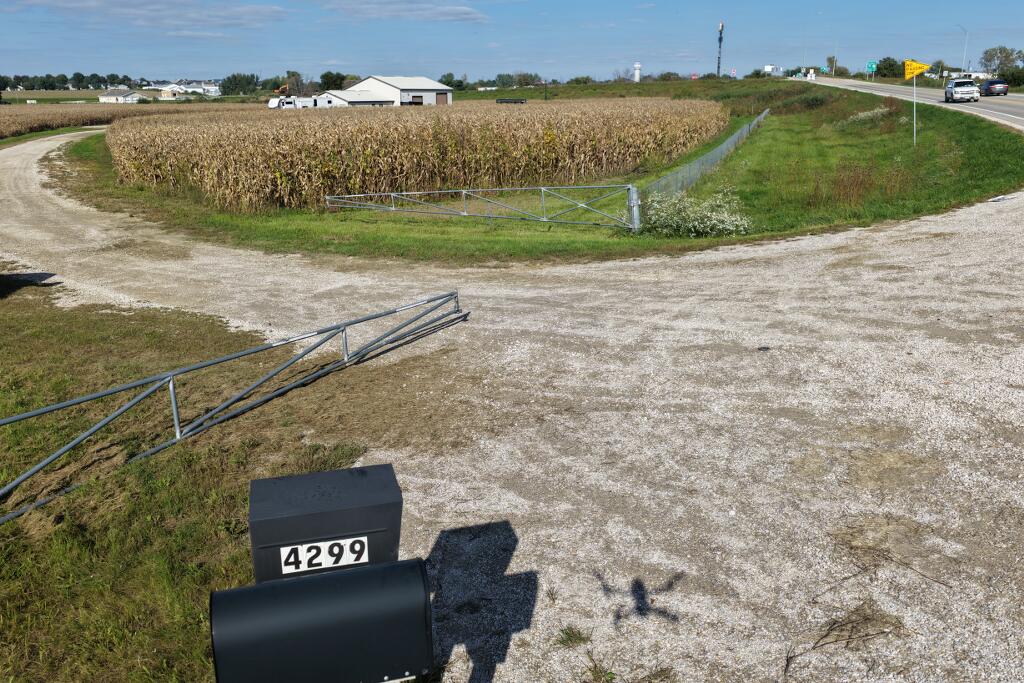 4299 Lewis Access Road Center Point, IA 52213 - Photo 16 of 26 Gallery Image 16