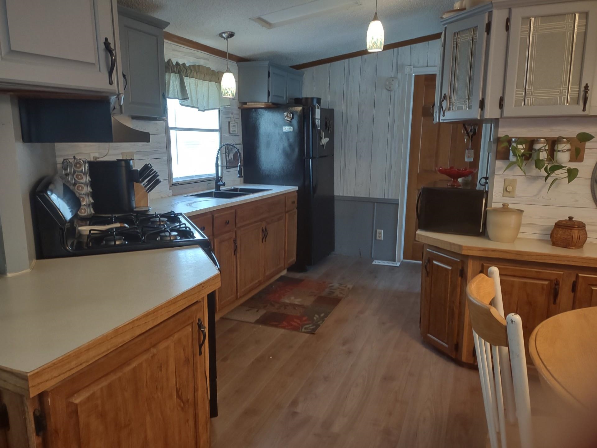 97 Center Park Road Waterbury, VT 05676 - Photo 3 of 26 Gallery Image 3
