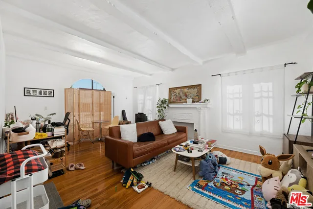 $3,400 | 8544 Saturn Street, Los Angeles, CA 90035