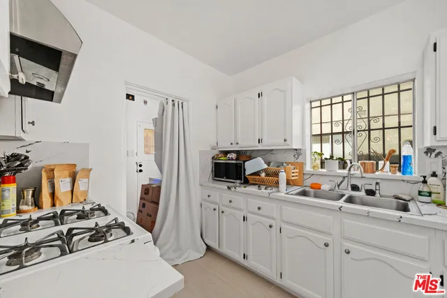 $3,400 | 8544 Saturn Street, Los Angeles, CA 90035