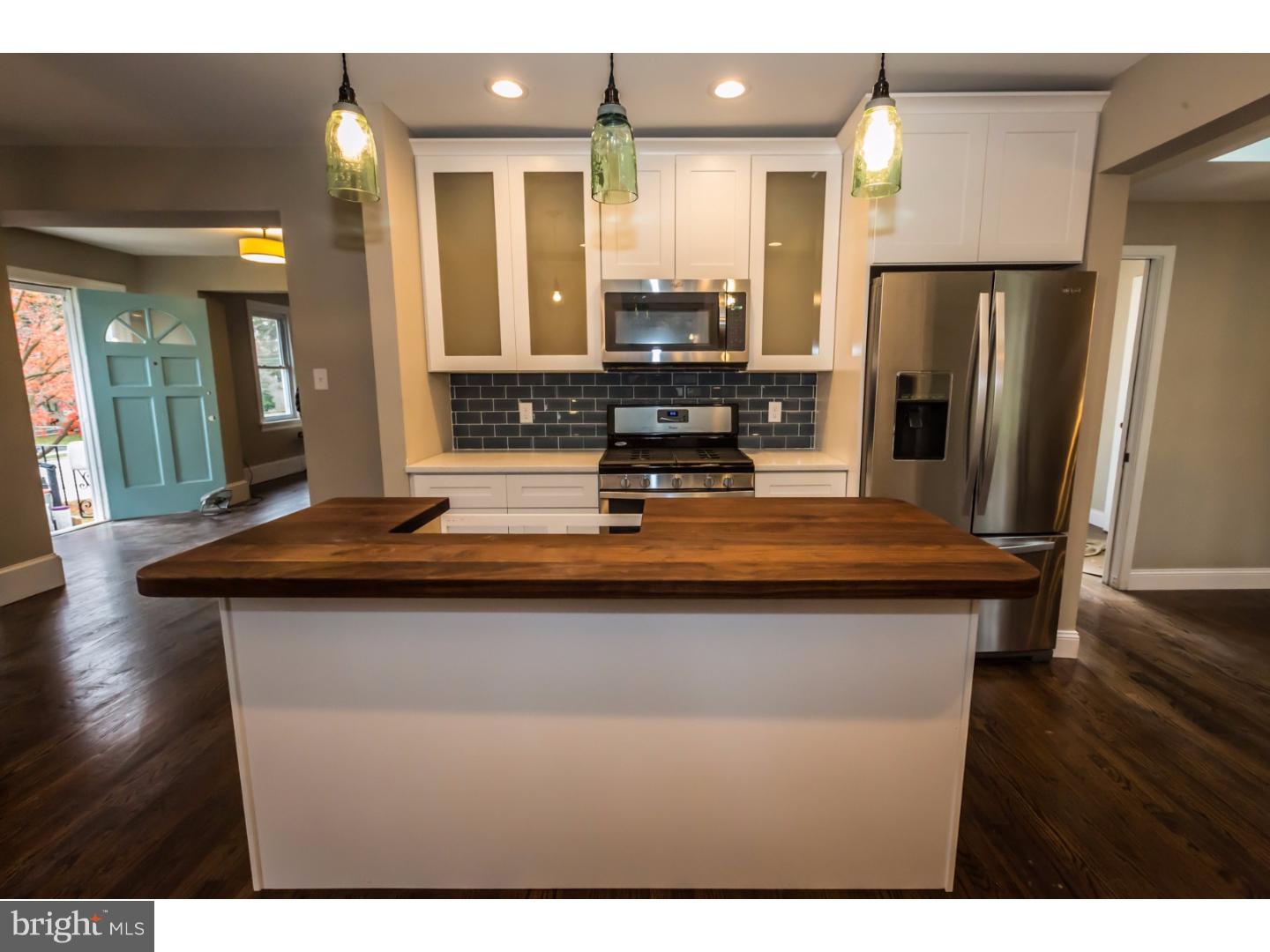 832 Beechwood Road Havertown, PA 19083 - Photo 3 of 19 Gallery Image 3