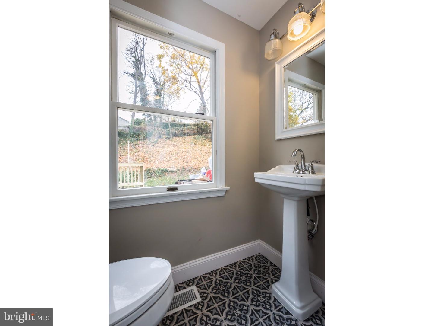 832 Beechwood Road Havertown, PA 19083 - Photo 10 of 19 Gallery Image 10