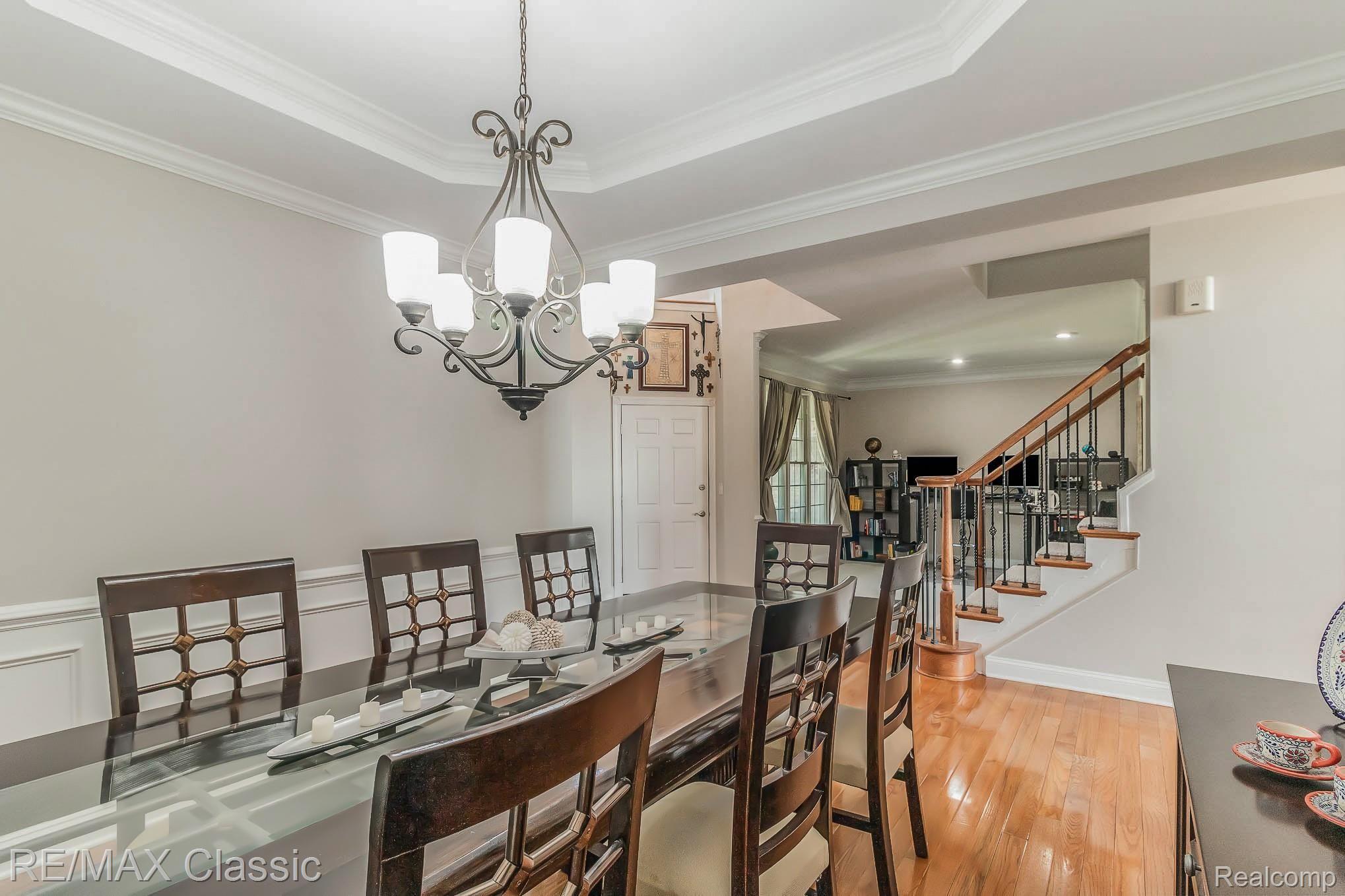 24749 Reeds Pointe Drive, Unit 38 Novi, MI 48374 - Photo 5 of 46 Dining Room