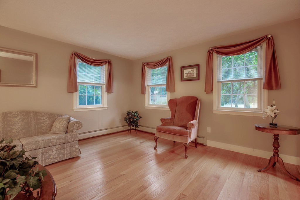 17 Cot Hill Road Bedford, MA 01730 - Photo 13 of 29