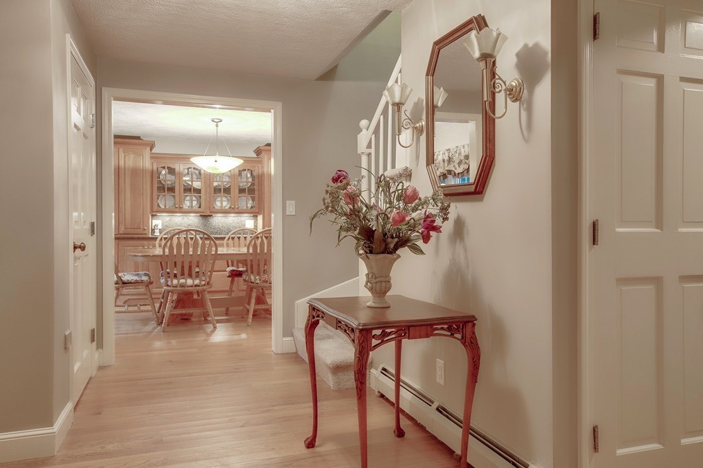 17 Cot Hill Road Bedford, MA 01730 - Photo 14 of 29