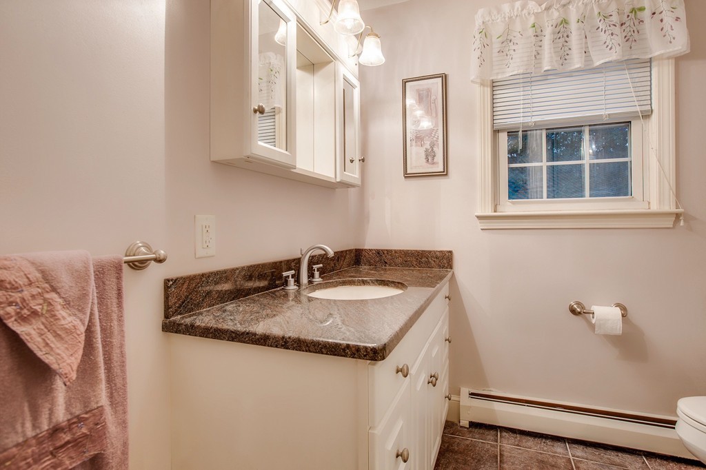 17 Cot Hill Road Bedford, MA 01730 - Photo 20 of 29