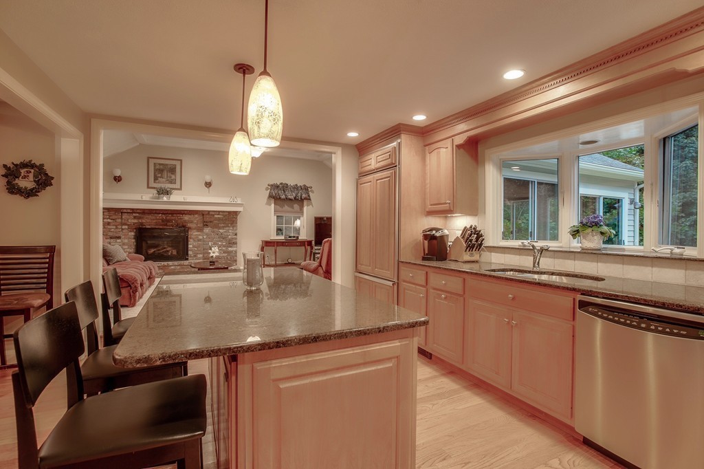 17 Cot Hill Road Bedford, MA 01730 - Photo 4 of 29