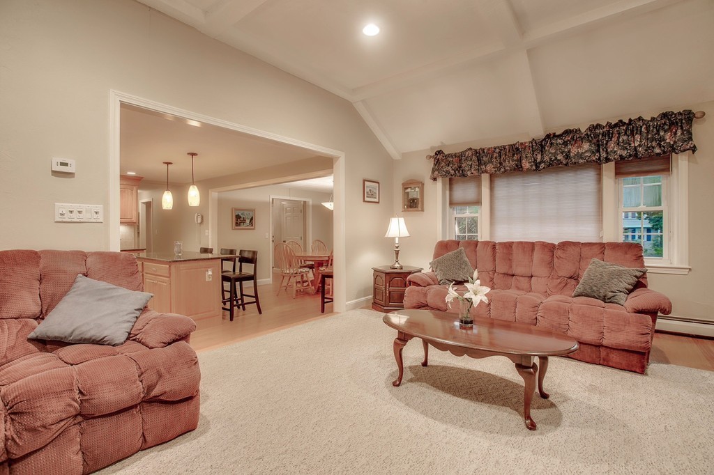 17 Cot Hill Road Bedford, MA 01730 - Photo 8 of 29