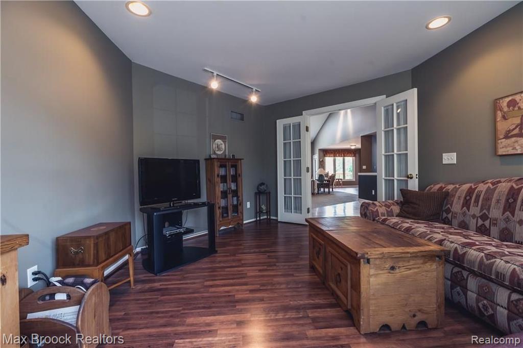 3147 Fairgrove Terrace, Unit 7 Rochester Hills, MI 48309 - Photo 14 of 52