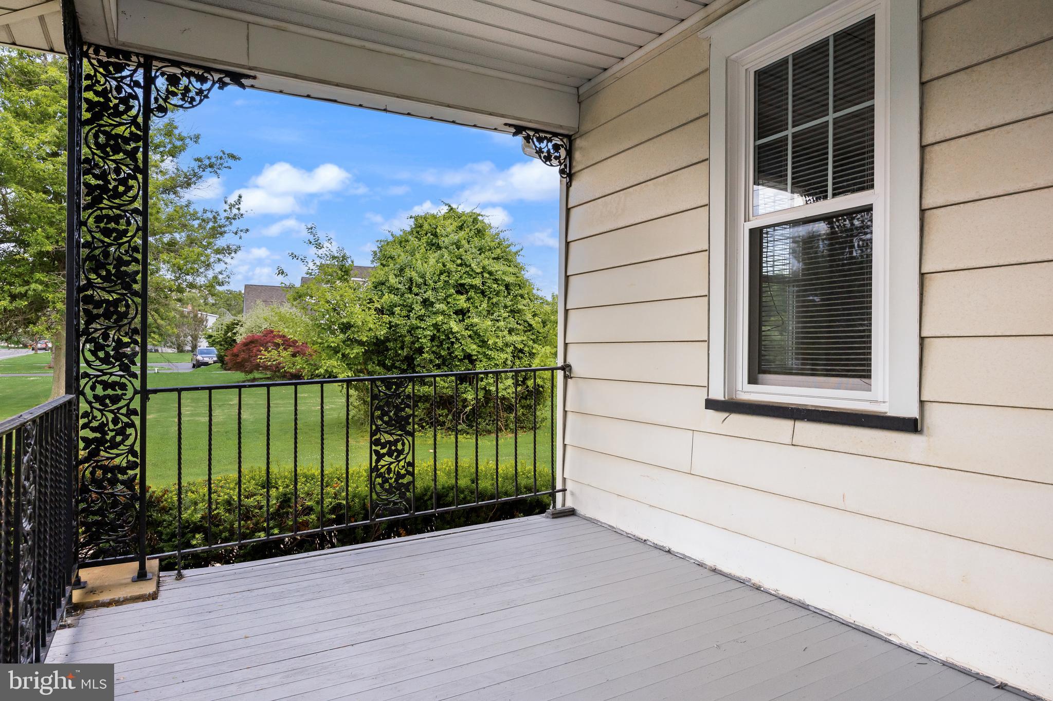 127 Hurffville Grenloch Road Sewell, NJ 08080 - Photo 3 of 30 Quaint porch