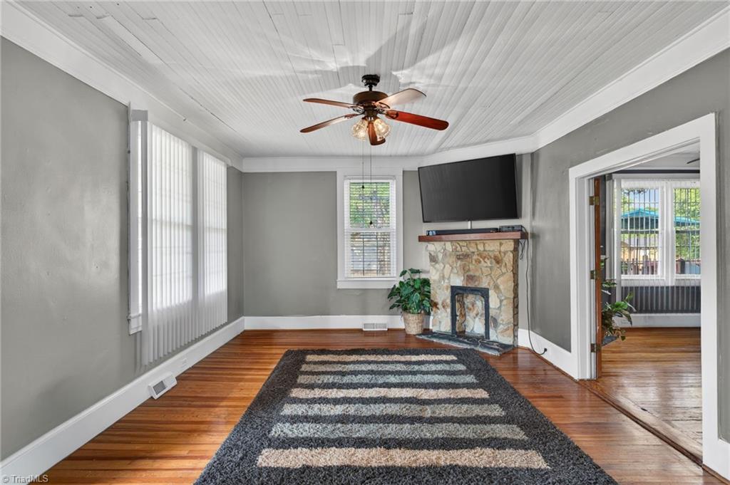 1305 East Meadow Road Eden, NC 27288 - Photo 6 of 29