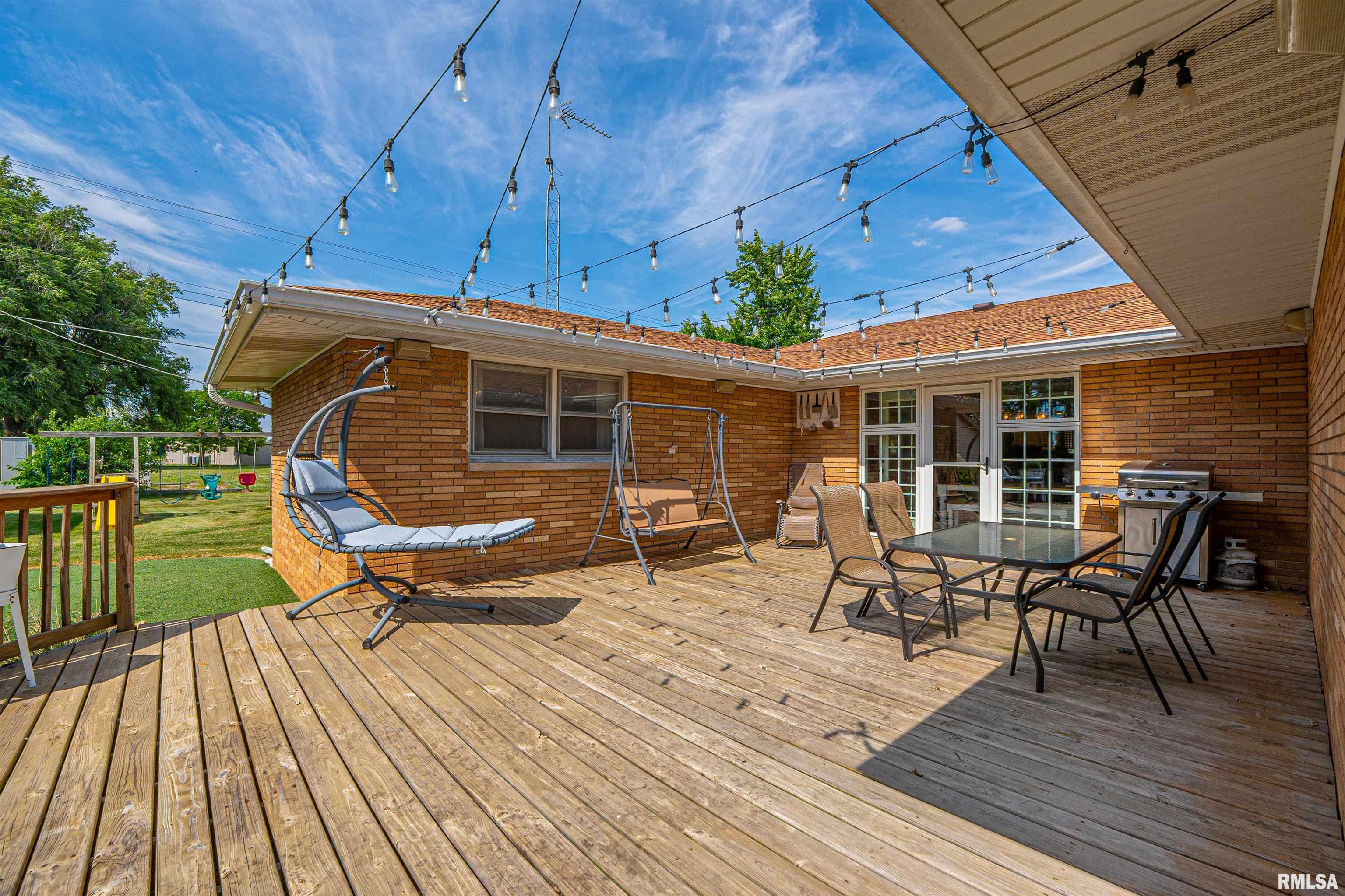 1346 Airport Road Lincoln, IL 62656 - Photo 31 of 38