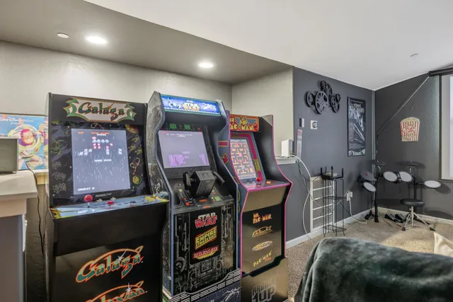 $679,000 | 6428 West Oriole Avenue, Visalia, CA 93291