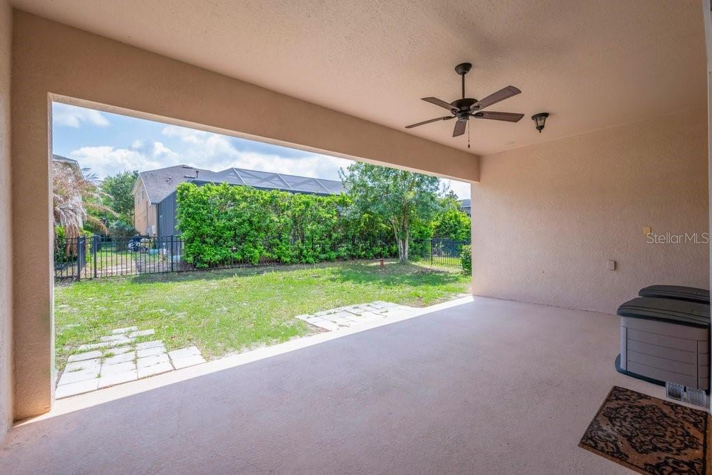 5204 Sparrowglen Place Lithia, FL 33547 - Photo 13 of 49