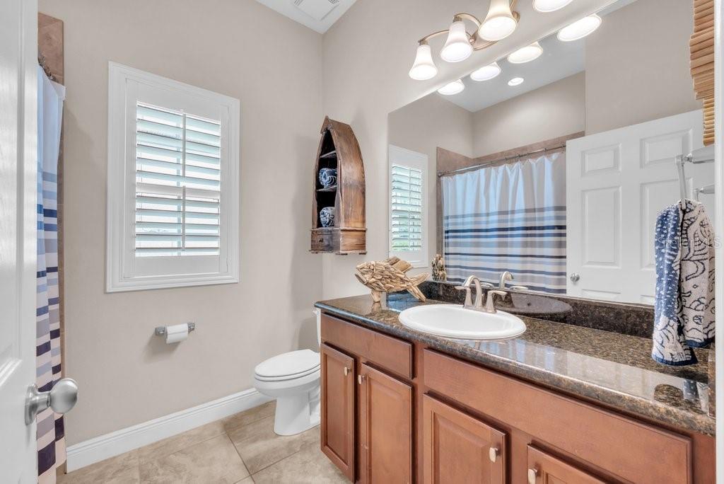 5204 Sparrowglen Place Lithia, FL 33547 - Photo 19 of 49