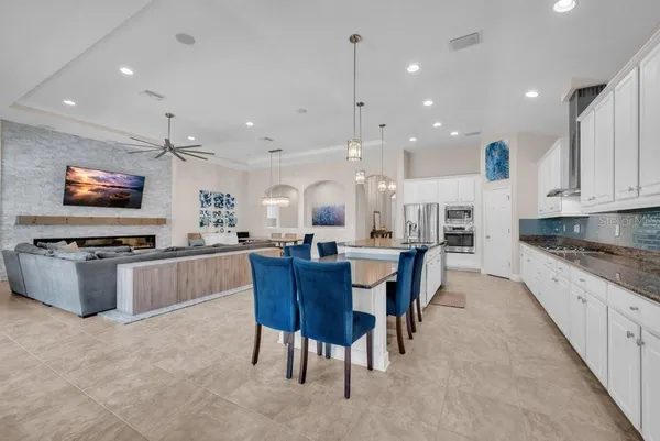 $599,000 | 5204 Sparrowglen Place, Lithia, FL 33547