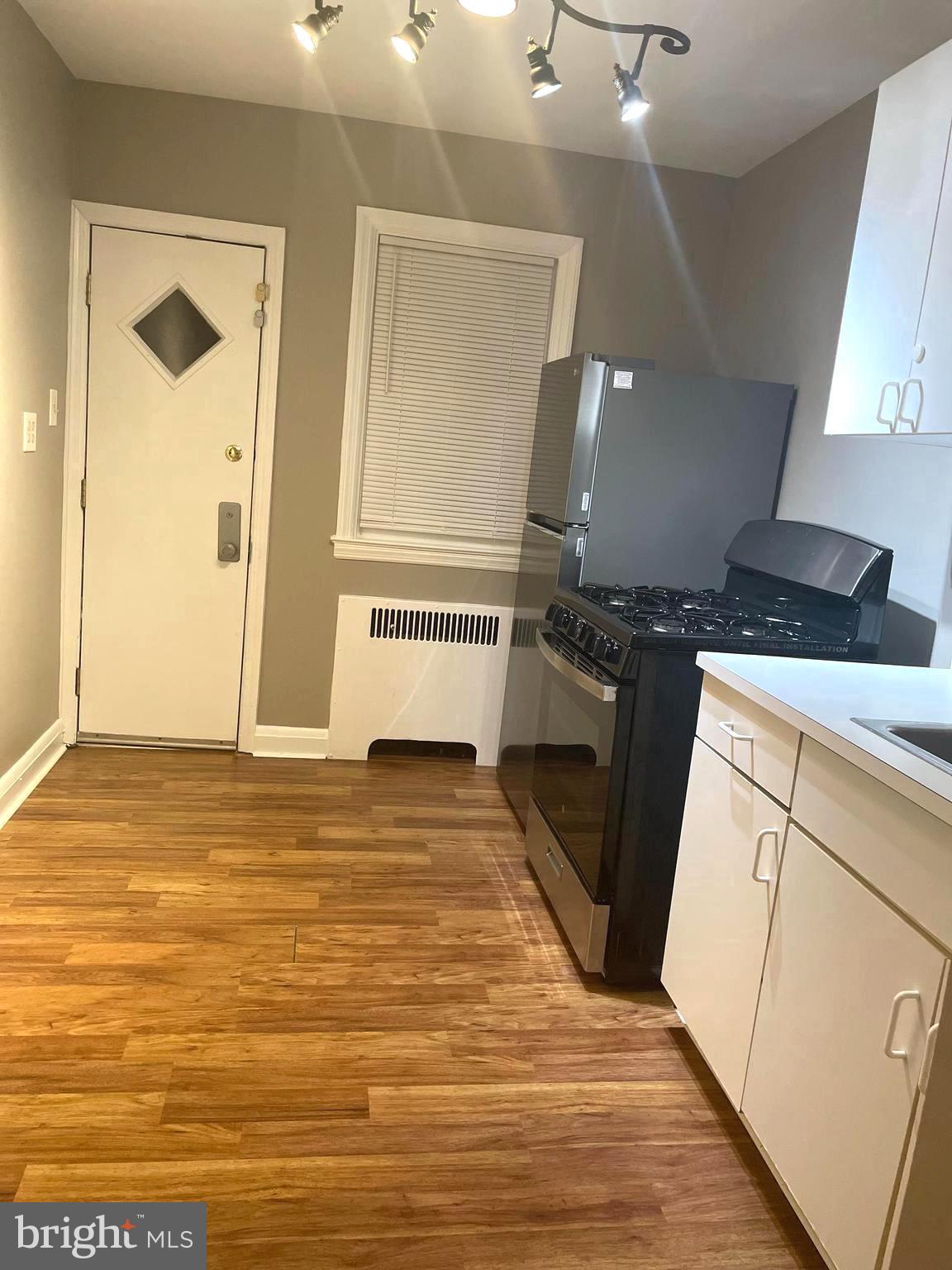 110 Cherrydell Road, Unit 2 Catonsville, MD 21228 - Photo 5 of 16