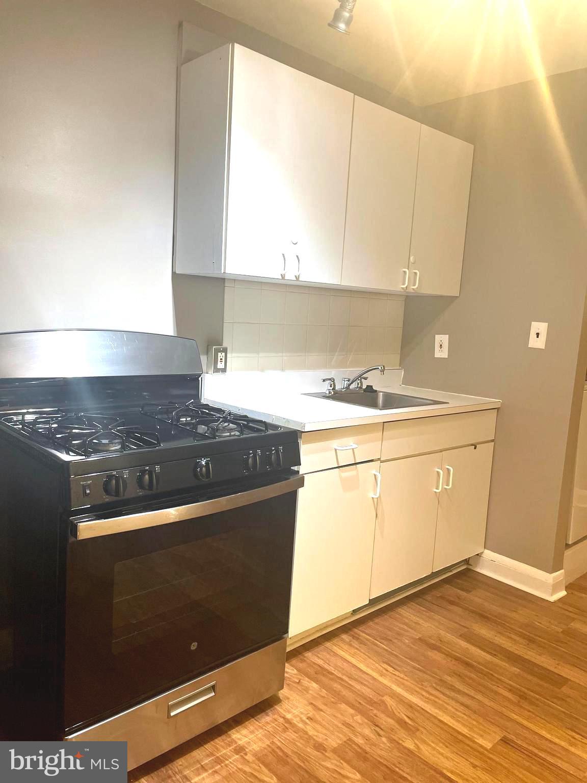 110 Cherrydell Road, Unit 2 Catonsville, MD 21228 - Photo 7 of 16