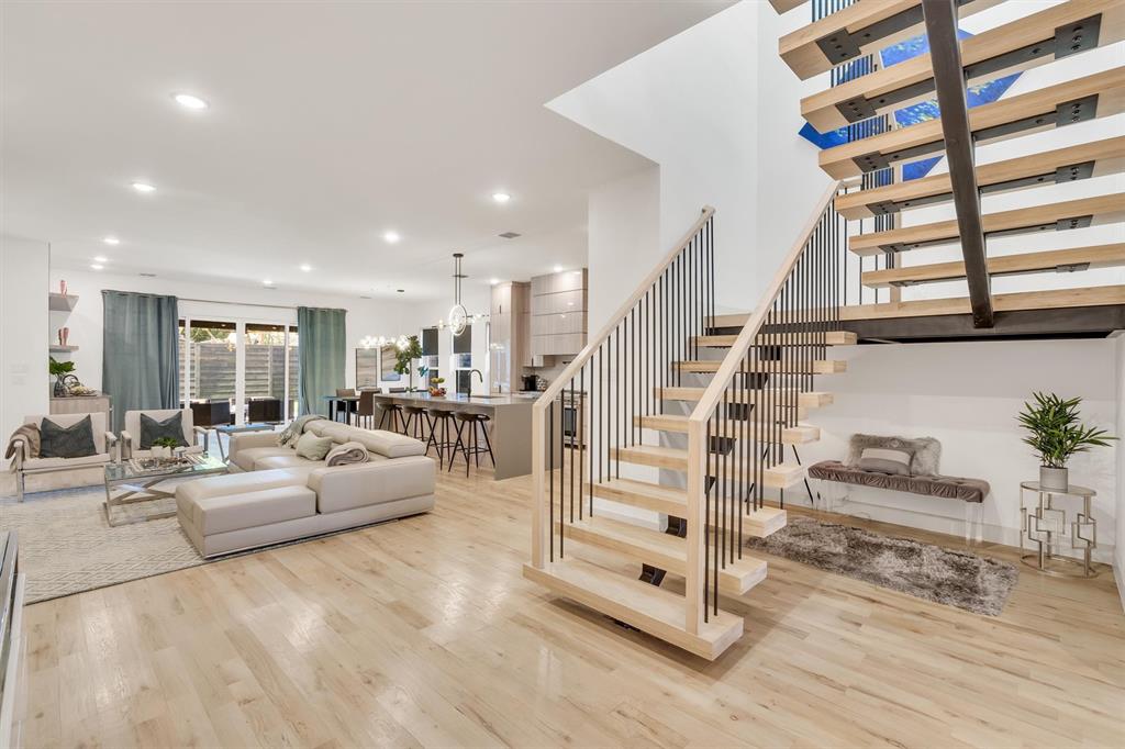 7519 Robin Road Dallas, TX 75209 - Photo 7 of 33 Gallery Image 7