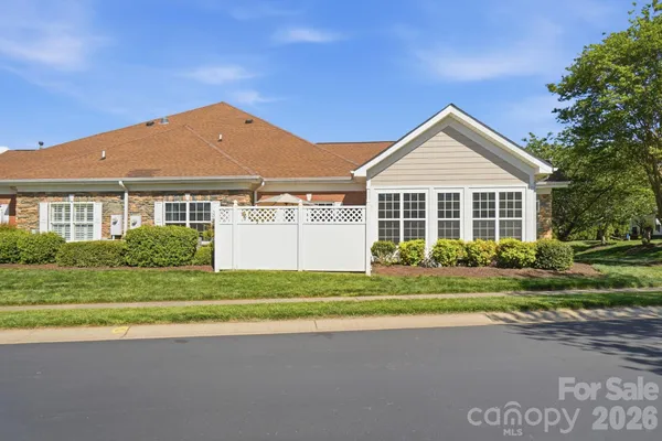 $520,000 | 3270 Abbey Walk Lane, Matthews, NC 28105