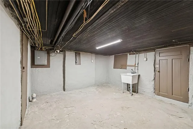 a view of empty room