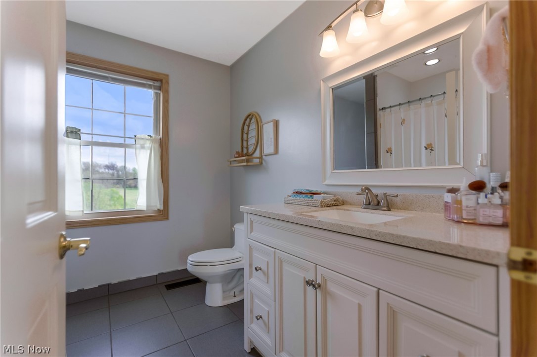 2000 Adamsville Road Zanesville, OH 43701 - Photo 29 of 50