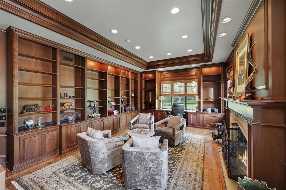 25W451 Plamondon Road Wheaton, IL 60189 - Photo 20 of 66