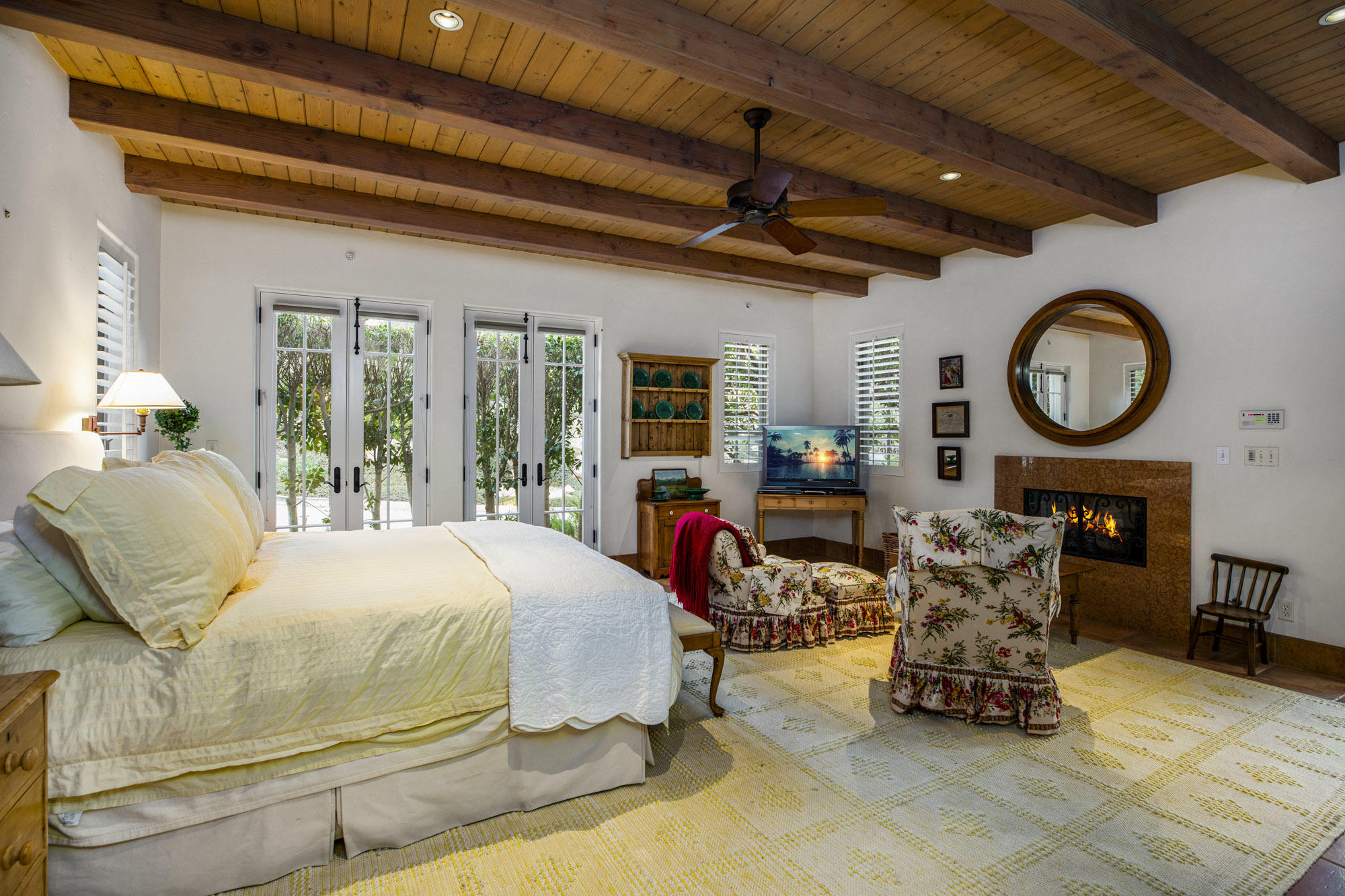 2838 East Valley Road Montecito, CA 93108 - Photo 25 of 28 Guest House