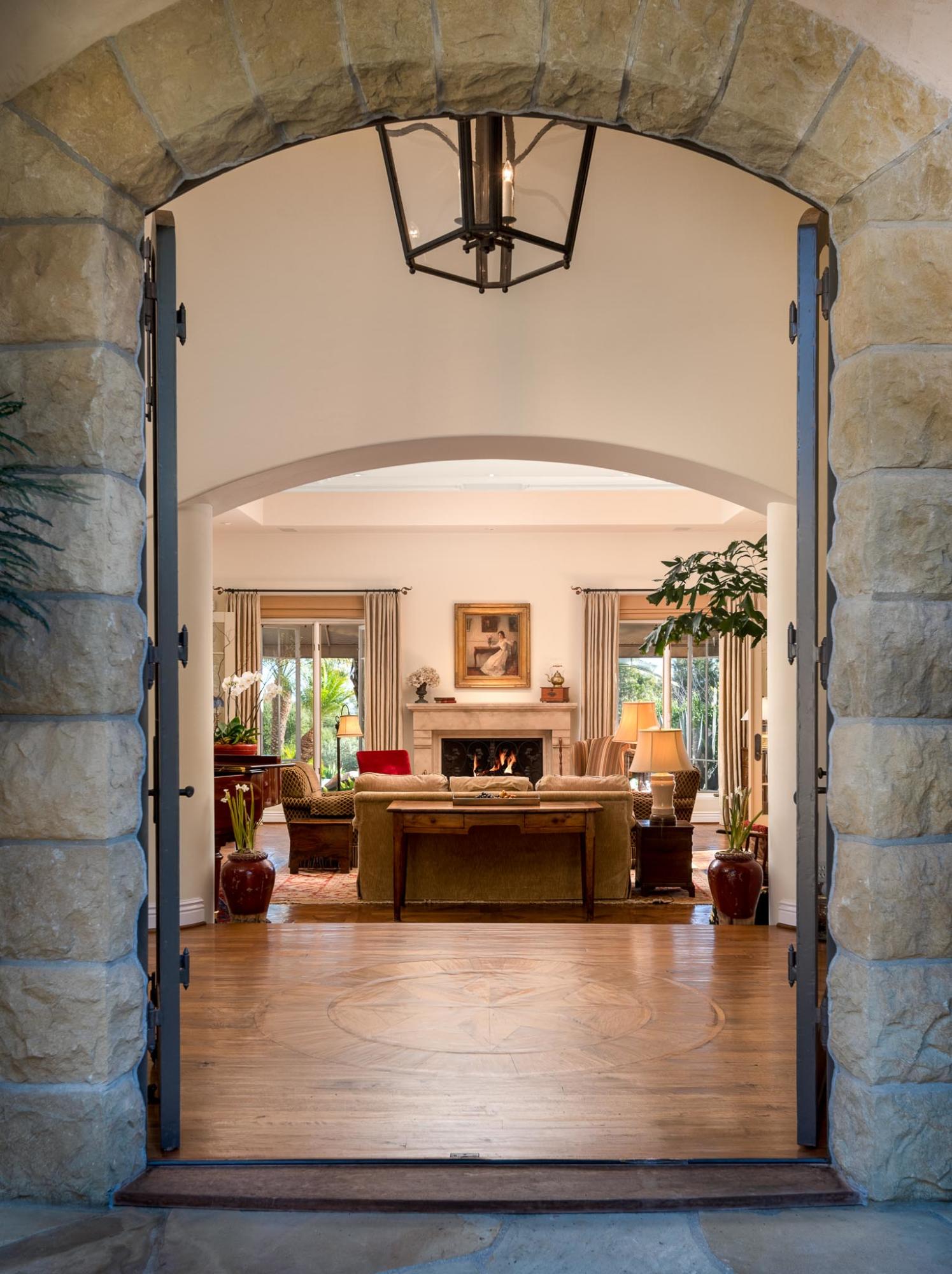 2838 East Valley Road Montecito, CA 93108 - Photo 4 of 28 Entry