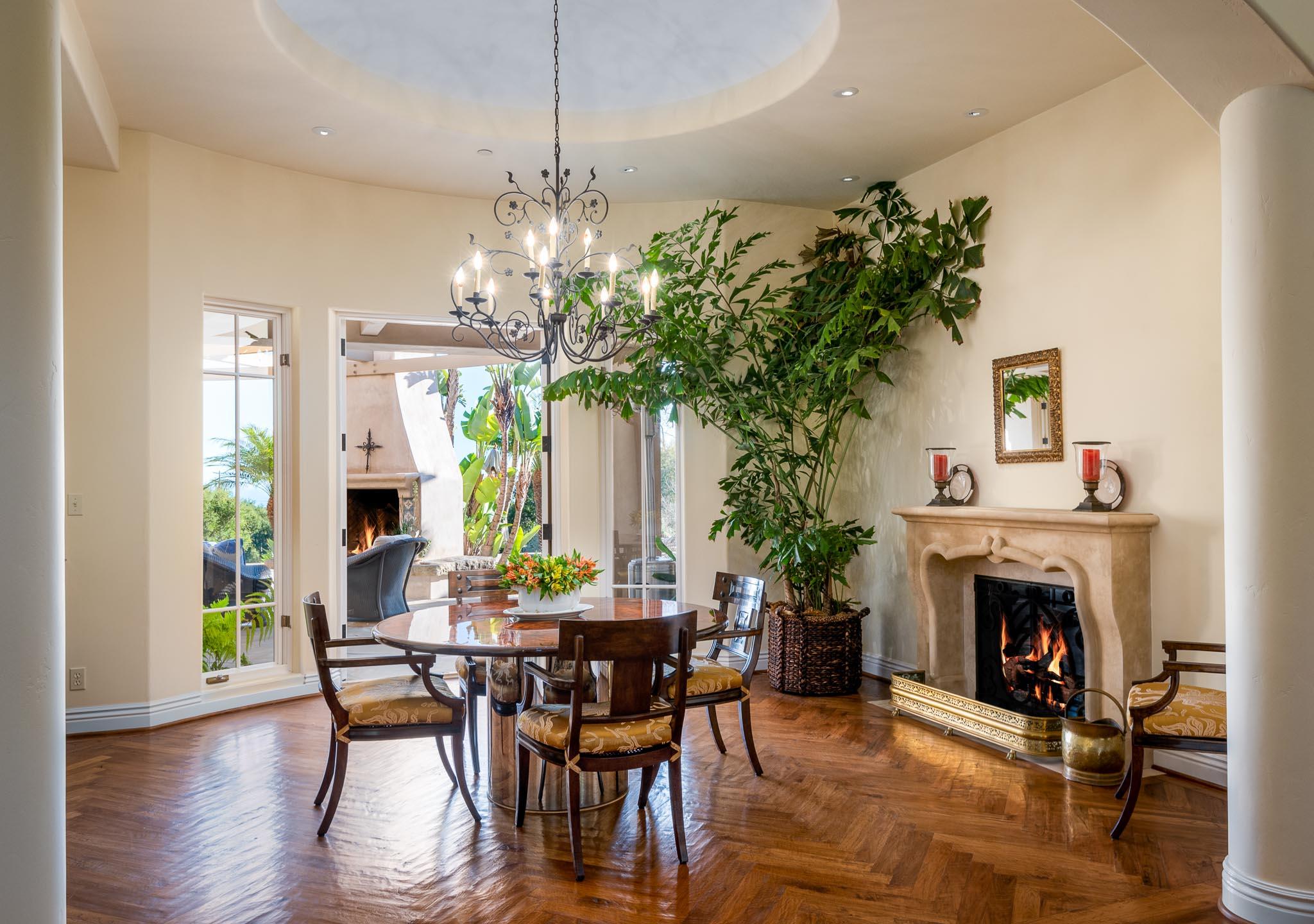 2838 East Valley Road Montecito, CA 93108 - Photo 8 of 28 Dining Room