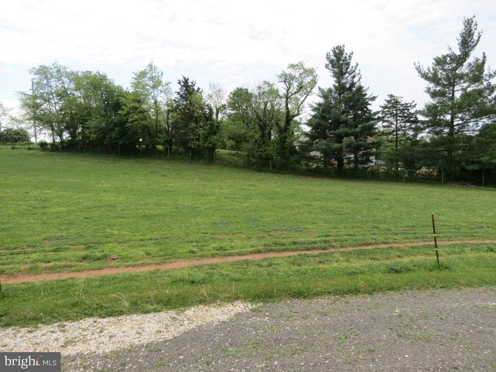 883 Big Mt Road Thomasville, PA 17364 - Photo 13 of 36 Gallery Image 13