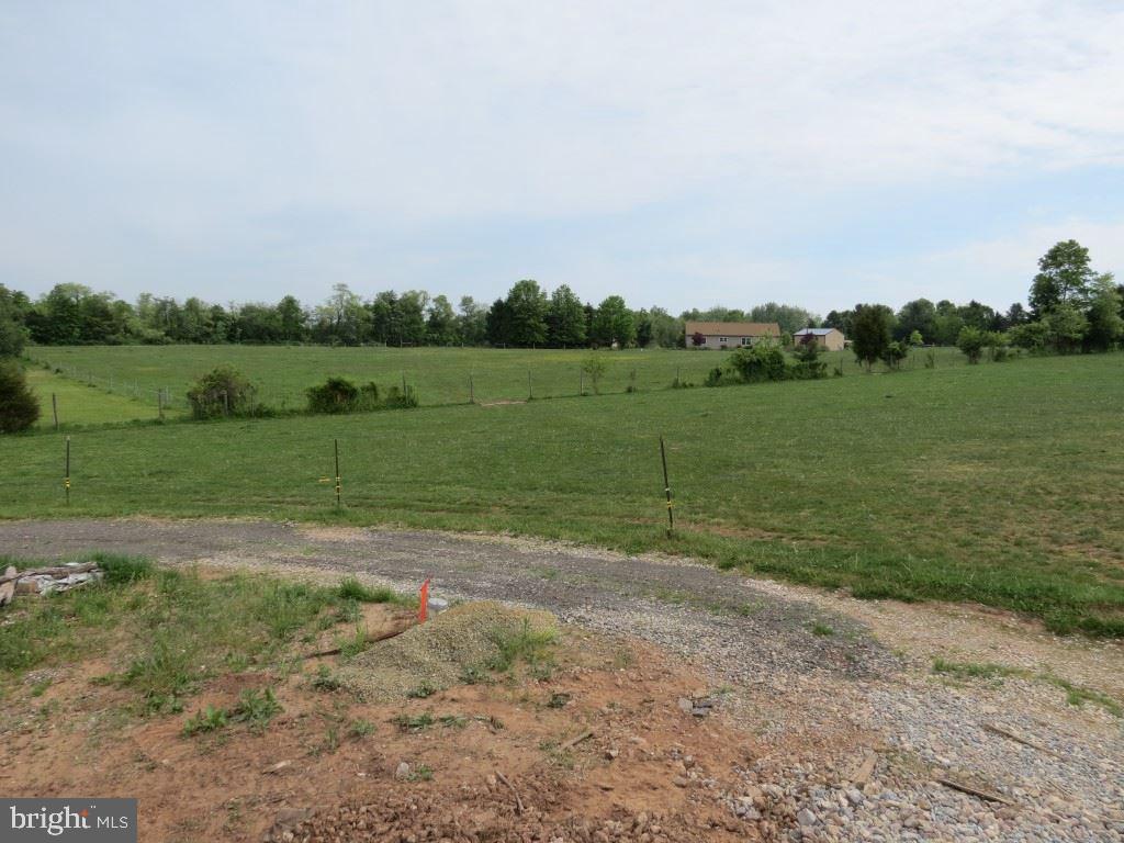 883 Big Mt Road Thomasville, PA 17364 - Photo 16 of 36 Gallery Image 16