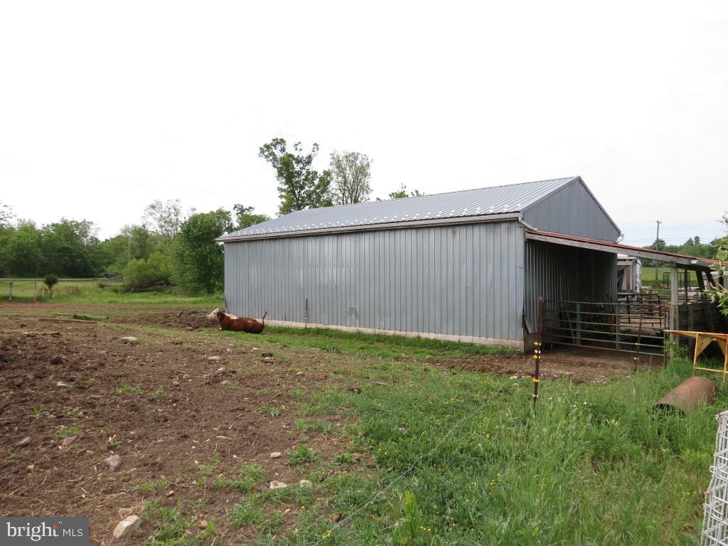 883 Big Mt Road Thomasville, PA 17364 - Photo 29 of 36 Gallery Image 29