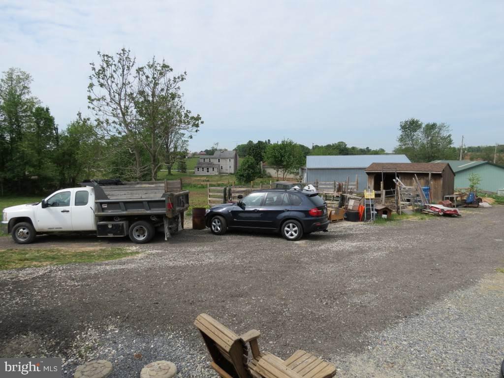 883 Big Mt Road Thomasville, PA 17364 - Photo 10 of 36 Gallery Image 10