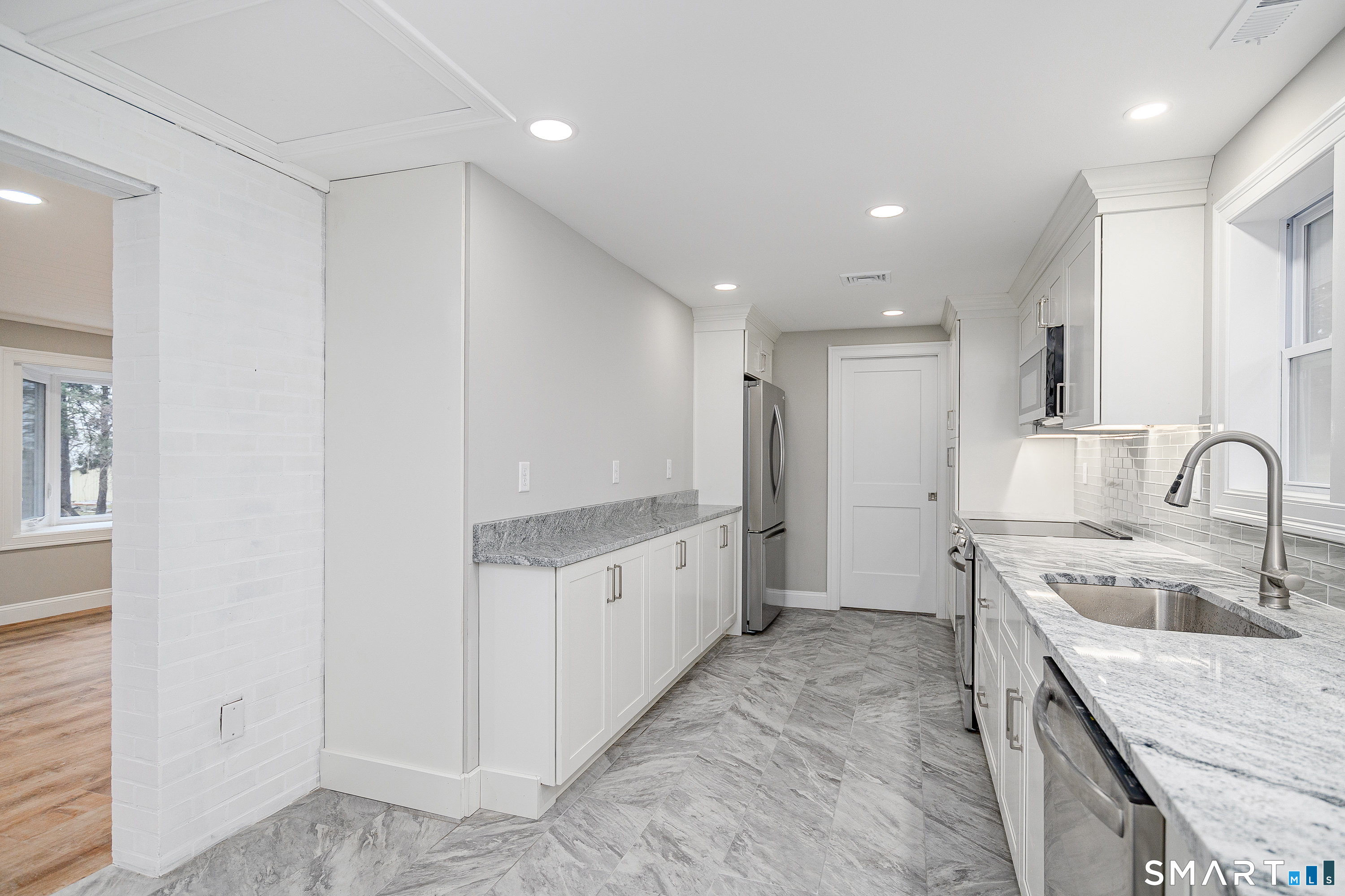 284 Chestnut Tree Hill Road Oxford, CT 06478 - Photo 14 of 34