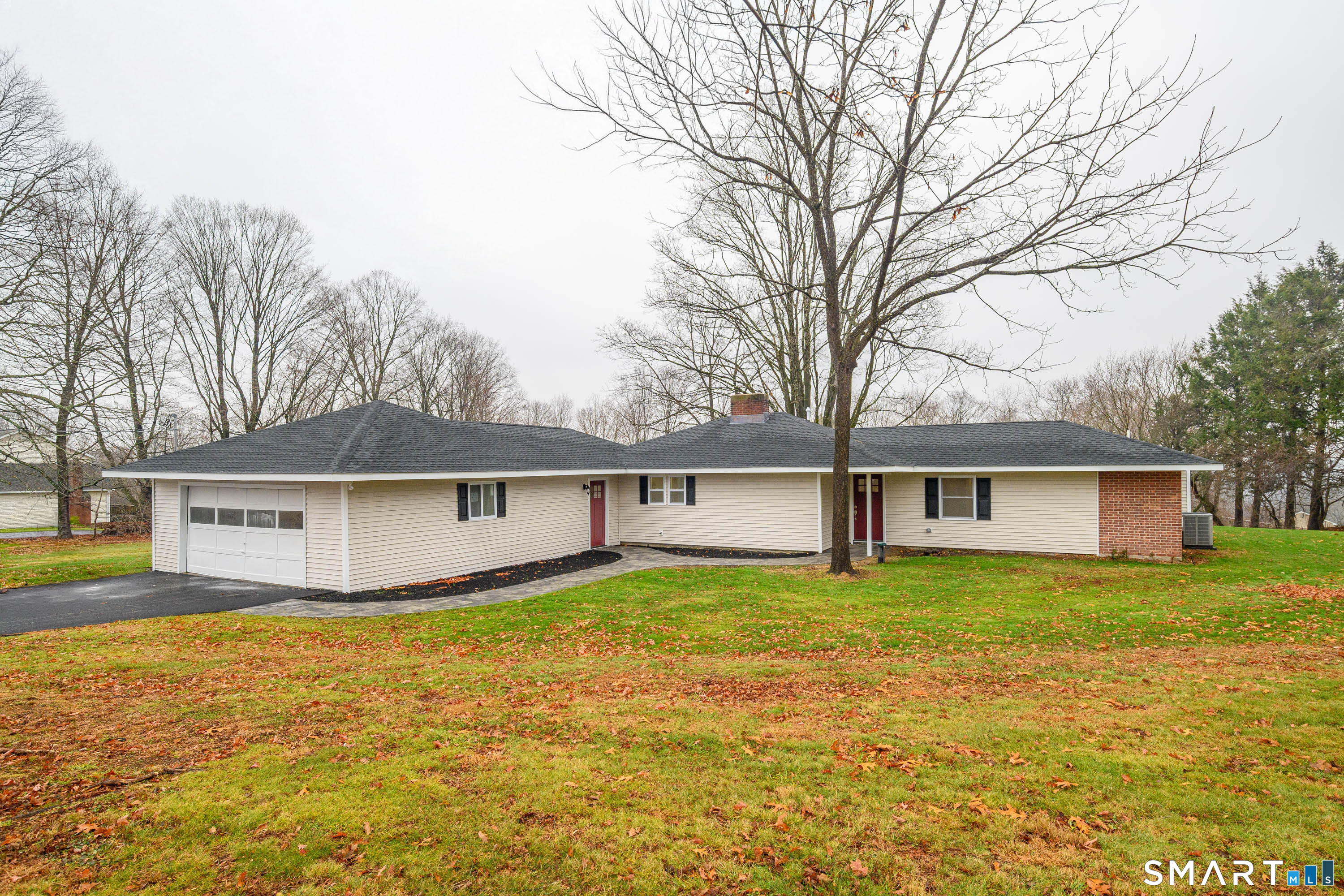 284 Chestnut Tree Hill Road Oxford, CT 06478 - Photo 33 of 34