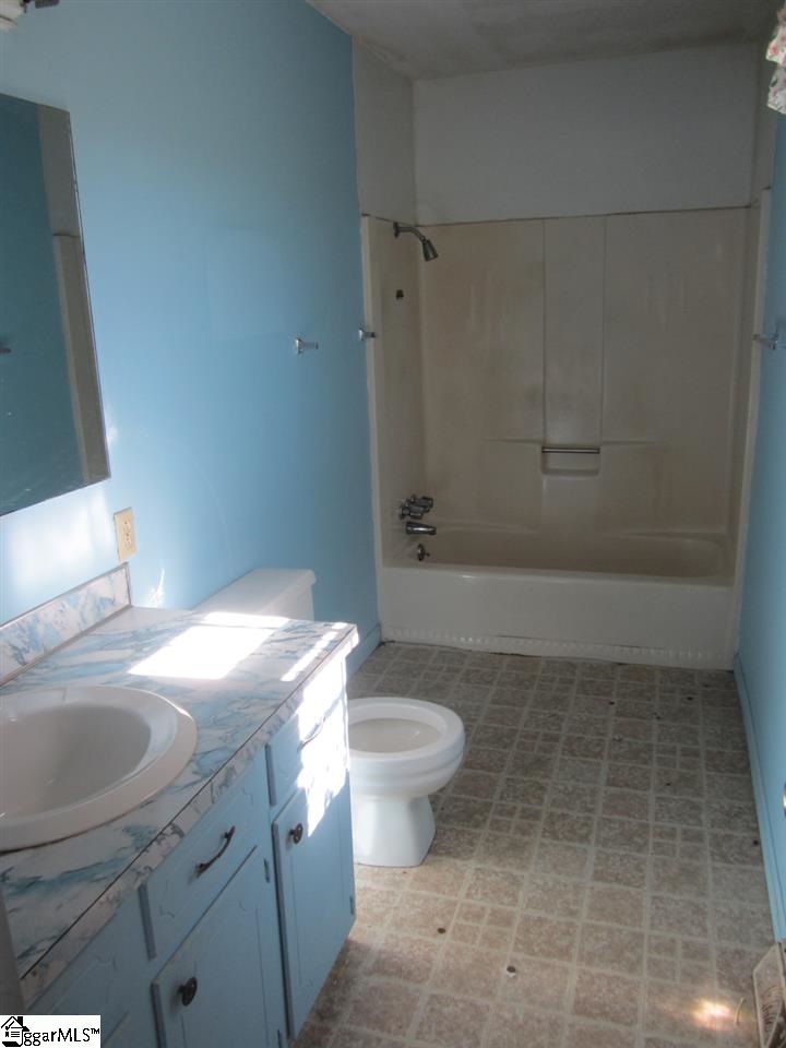 1304 Broadway School Road Belton, SC 29627 - Photo 16 of 19 Gallery Image 16