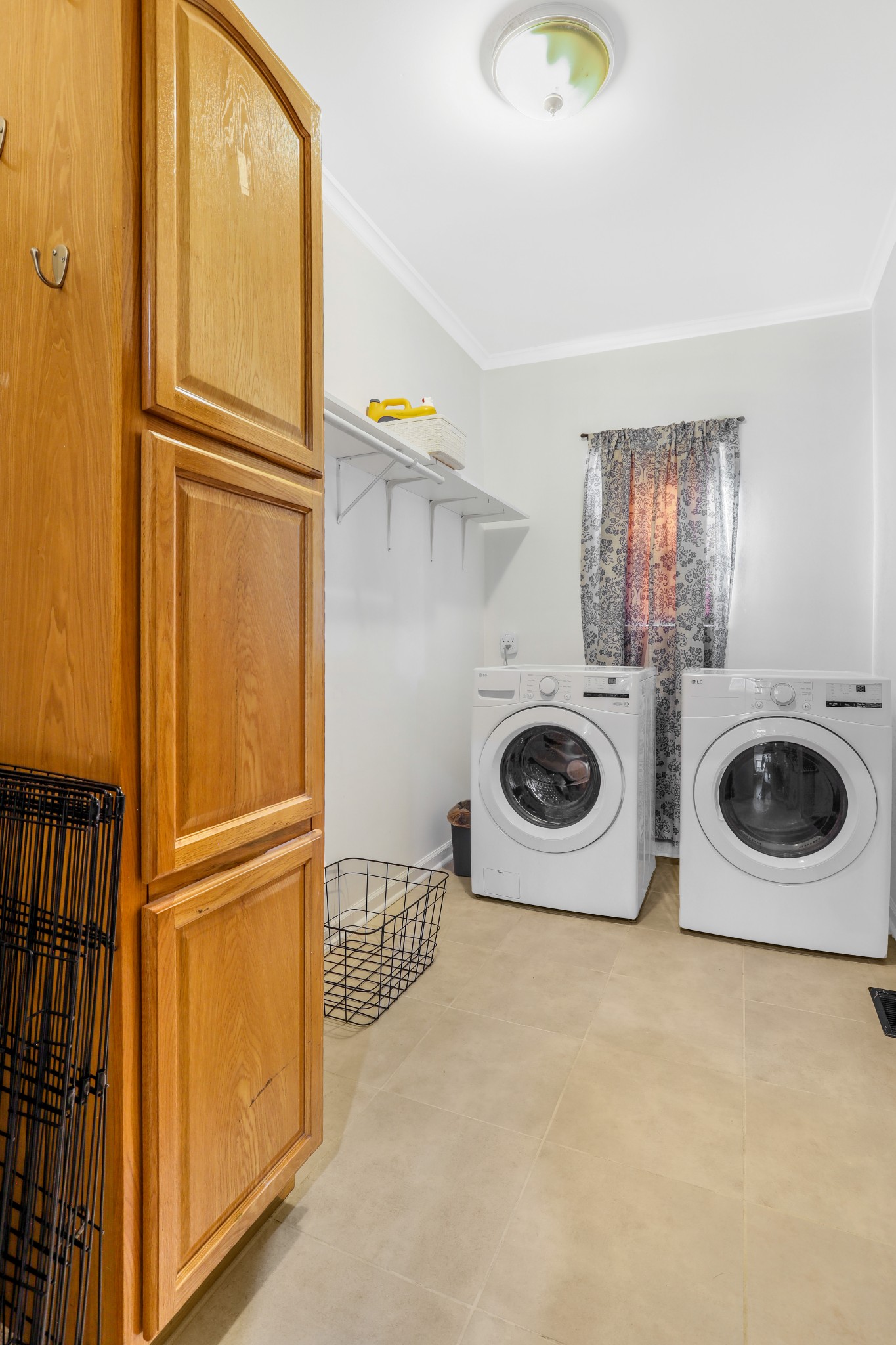 7518 Highway 49 Springfield, TN 37172 - Photo 14 of 35 a utility room with dryer and washer