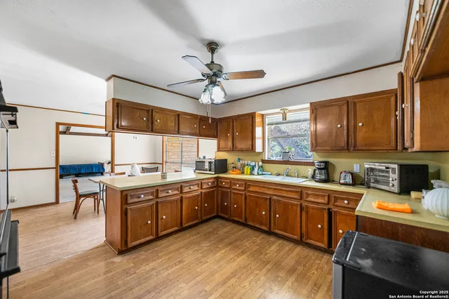 $900,000 | 0 Fm 2200, Devine, TX 78016